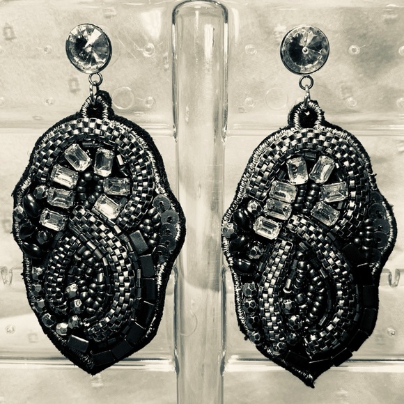 Unique Silver Beaded Sequin Rhinestone Large Post Earrings Black Suede Backing - Picture 7 of 11